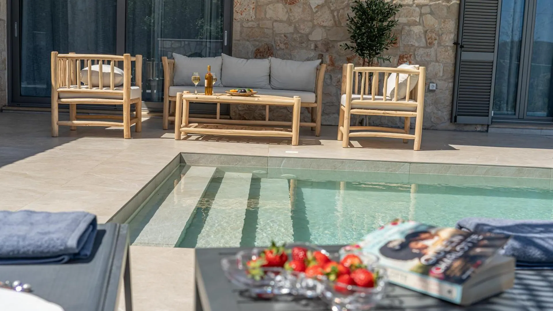 Villa Fernando - F&A Golden Stone Villas Loukata   Loukata (Kefalonia)