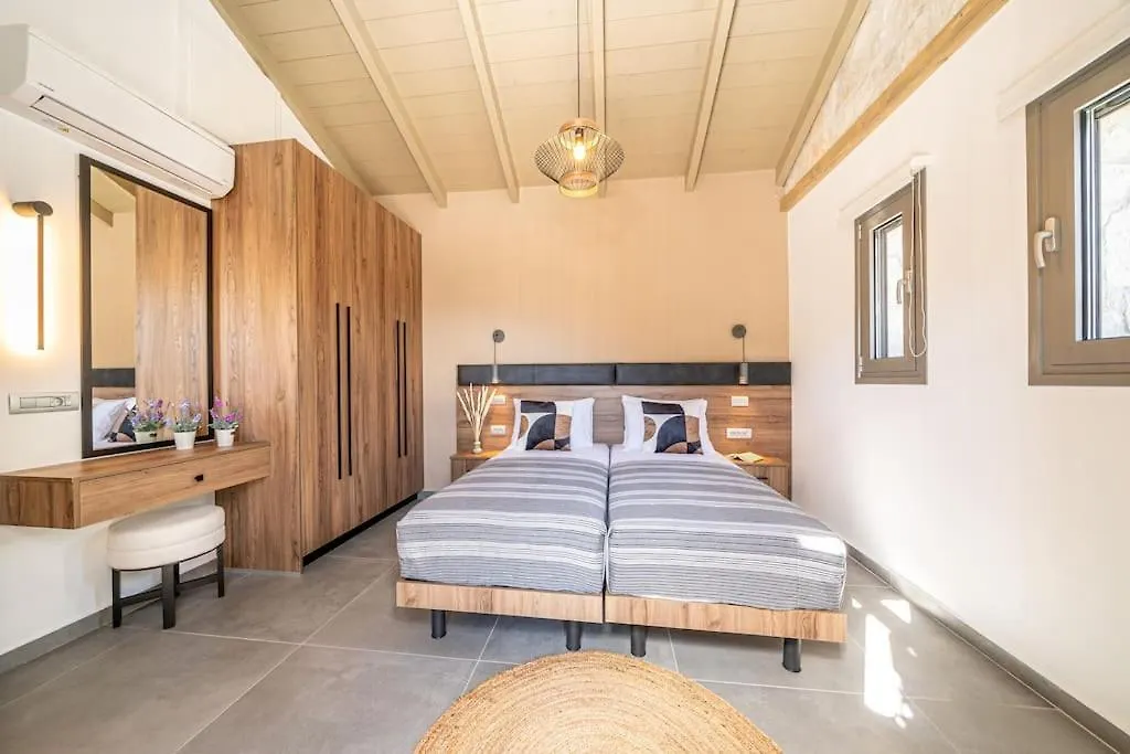 Loukata  Villa Fernando - F&A Golden Stone Villas  Loukata (Kefalonia)